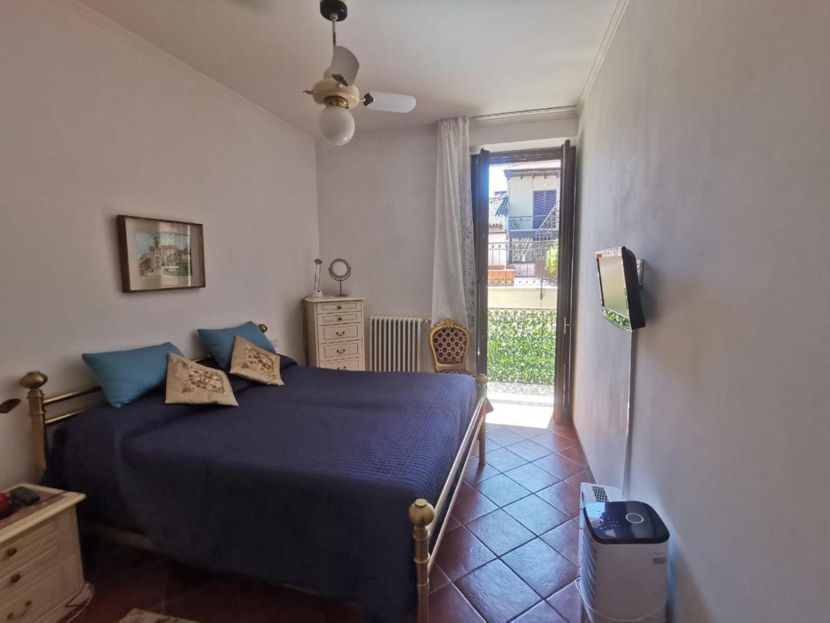 Dolfin - Nel Centro Di Stresa - By Impero House Apartman Kültér fotó